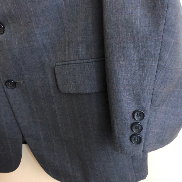 Gentry “Trim Fit” Gray Blazer w/ Thin Stripes 42L - Picture 3 of 8